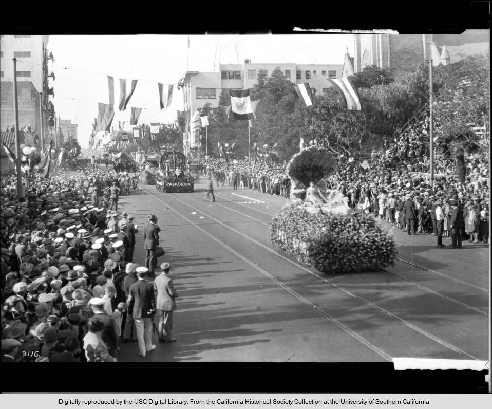 This image has an empty alt attribute; its file name is hotel-floats-in-the-pasadena-tournament-of-roses-parade-on-colorado-street-ca.1926..jpg